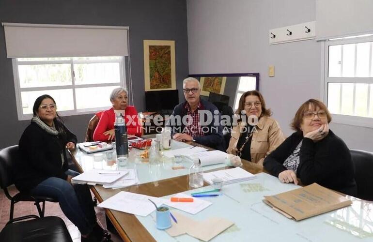 Imagen de Reunión de trabajo entre Nizar Esper y la comisión del Samco N°50