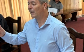 Tonelli expuso los dos proyectos.