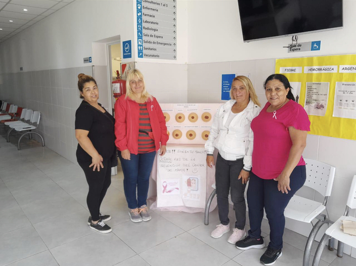 Imagen de Octubre Rosa: El Área de Salud de la Comuna realizó actividades de prevención sobre el Cáncer de Mama durante todo el mes.