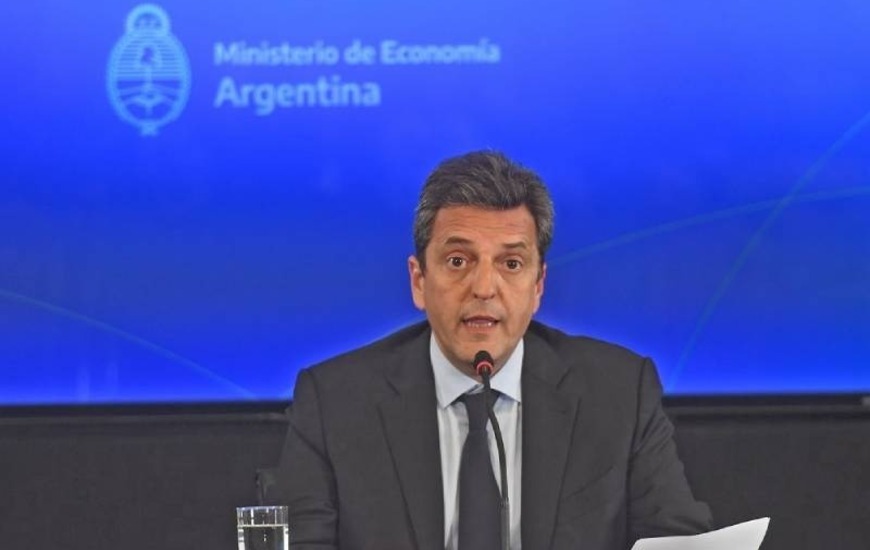 Imagen de Massa anunci&oacute; cambios en los planes sociales para convertirlos en �programas de inclusi&oacute;n laboral�
