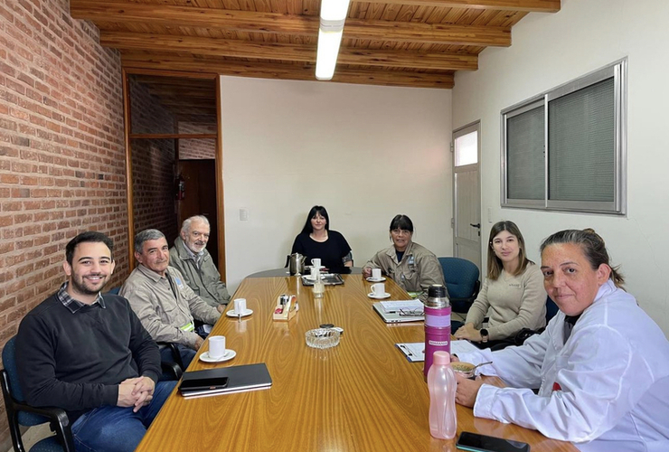 Imagen de &Aacute;reas de la Comuna, visitaron empresas radicadas en la localidad.