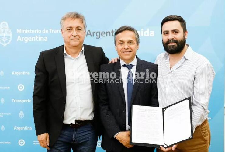 Imagen de La Municipalidad firm&oacute; un convenio para la llegada de las �paradas seguras� a Arroyo Seco