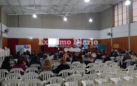 Imagen de El equipo directivo y docente de la Escuela T&eacute;cnica N&deg;650 particip&oacute; de un conversatorio en Rosario