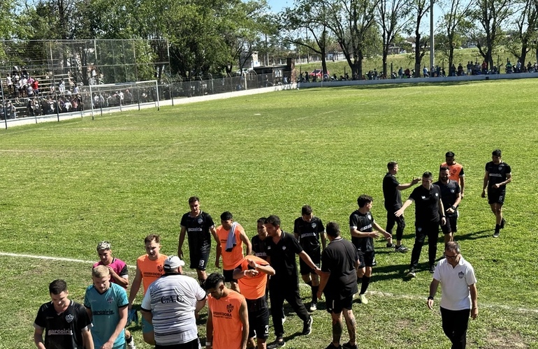 Imagen de 1era división: Unión empató 1-1 con Central Argentino y avanzó a las Semifinales.