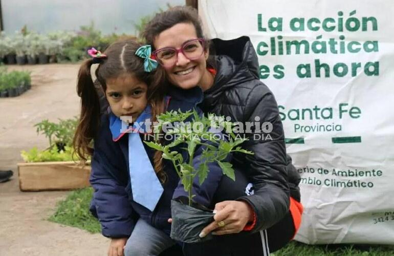 Imagen de La Municipalidad realizó otra jornada de EcoCanje en el vivero