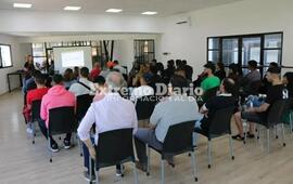 Imagen de Se realiz&oacute; la primera jornada de una nueva capacitaci&oacute;n en manipulaci&oacute;n segura de alimentos