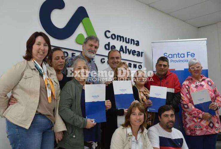 Imagen de Alvear: Se entregaron cinco escrituras a propietarios de viviendas provinciales