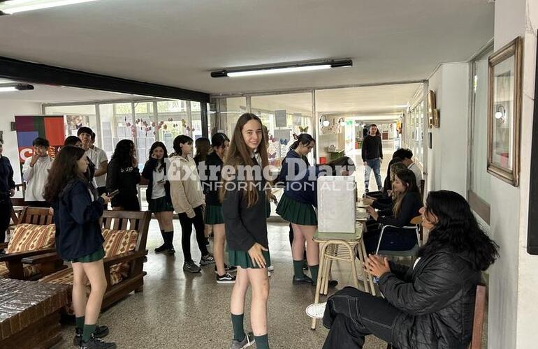 Imagen de Jornada hist&oacute;rica: la Escuela Comercial N&deg; 415 retom&oacute; las elecciones para el Centro de Estudiantes