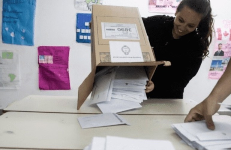 El escrutinio ser&aacute; r&aacute;pido el domingo: se espera el resultado en torno a las 21. (Ana Isla / Rosario3)