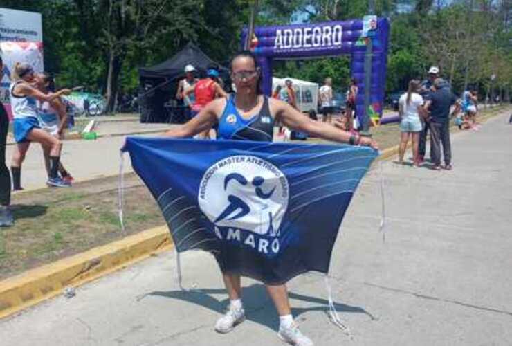 Imagen de Juana Miño obtuvo buenos resultados para el atletismo local en Buenos Aires.