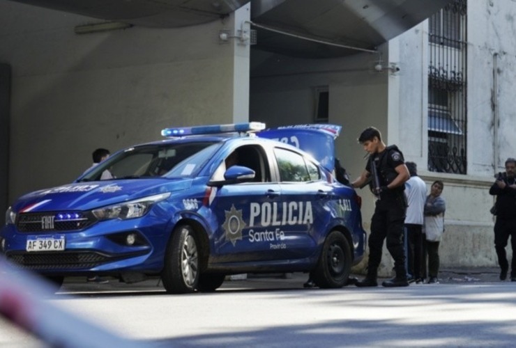 El frente del Hospital Provincial, este miércoles a la mañana. (Alan Monzón/Rosario3)