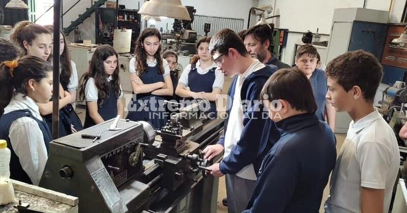 Imagen de Alumnos del Colegio San Jos&eacute; visitaron la Escuela T&eacute;cnica N&deg;450