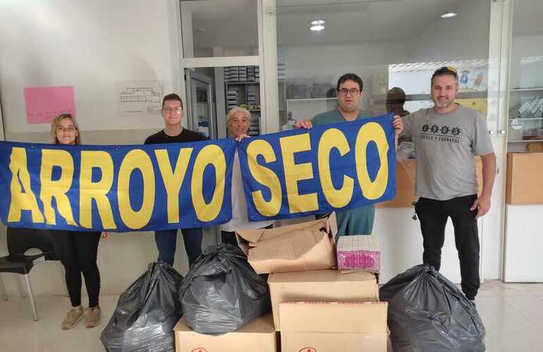 Imagen de La Peña Arroyo Seco es de Boca realizó donación de medicamentos al Centro de Salud