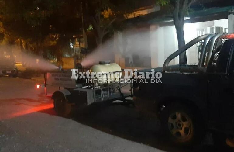 Imagen de La Municipalidad sigue fumigando contra los mosquitos