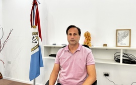 Imagen de Conferencia de prensa de Ferri sobre la usurpaci&oacute;n de una vivienda comunal en Barrio La Costa.