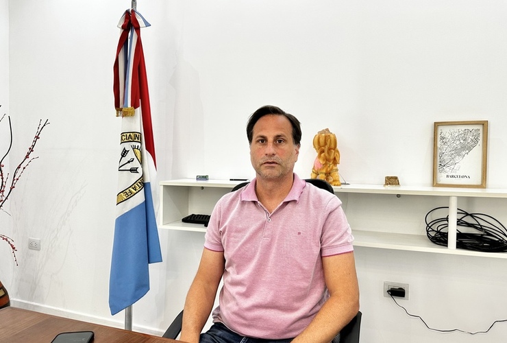 Imagen de Conferencia de prensa de Ferri sobre la usurpaci&oacute;n de una vivienda comunal en Barrio La Costa.