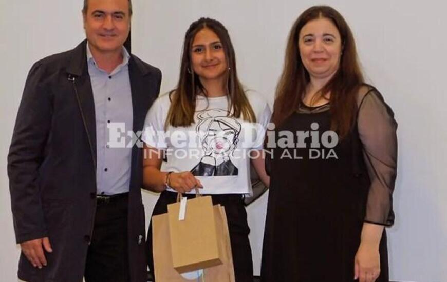 Imagen de Alvear: Roc&iacute;o Herrera, mejor promedio de la carrera de T&eacute;cnico en Mantenimiento Industrial