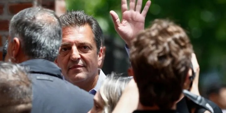 Imagen de Massa se reunir&aacute; hoy con su equipo para revisar la agenda futura