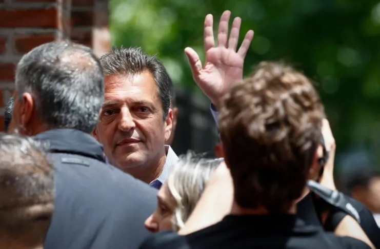 Imagen de Massa se reunir&aacute; hoy con su equipo para revisar la agenda futura
