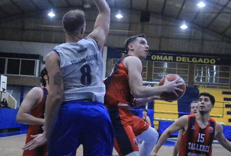 Imagen de Talleres cay&oacute; contra Rosario Central y perdi&oacute; el invicto en la Copa Amilcar Tamburri