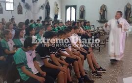 Imagen de La Escuela Santa Luc&iacute;a despidi&oacute; a los alumnos de 7&deg; grado