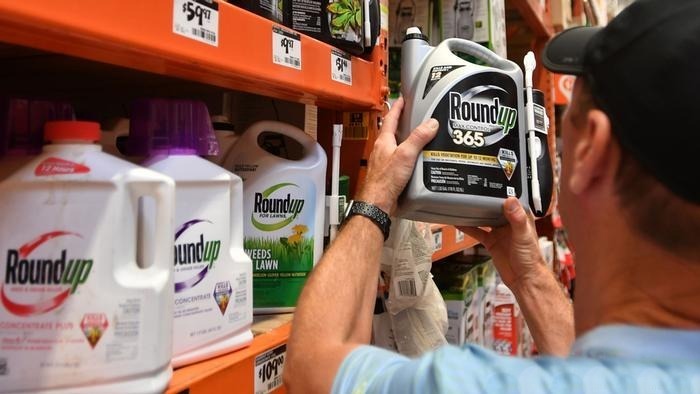 Imagen de Bayer-Monsanto deber&aacute; pagar 176 millones de d&oacute;lares a dos enfermos de c&aacute;ncer que usaron Roundup
