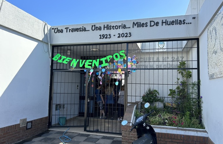 Imagen de La Escuela N° 247 cierra el centenario con la "Velada del año"