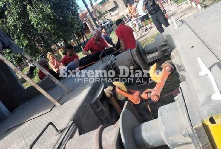 Imagen de Un hombre resultó herido tras ser atropellado por el tren