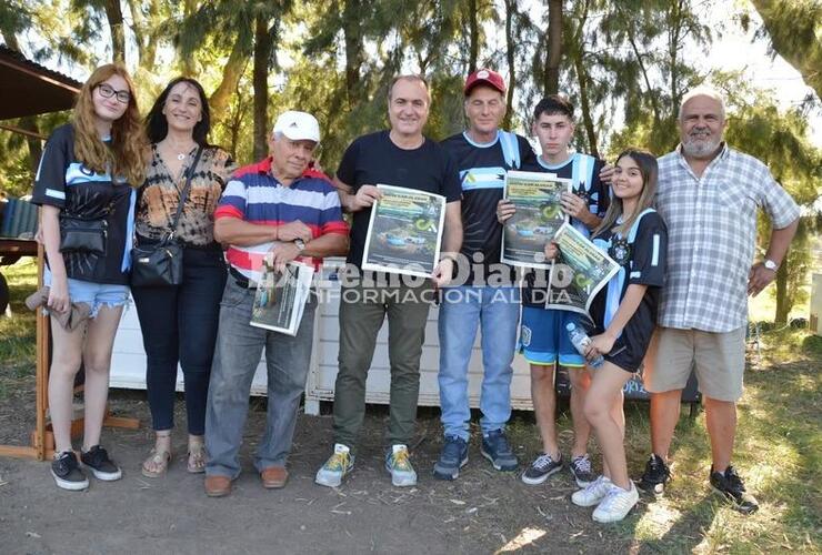 Imagen de Se realizó el segundo encuentro de autos y motos en Alvear