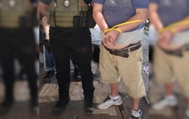 Imagen de La drog&oacute; con una jeringa en el Expreso y le exigi&oacute; datos bancarios: fue detenido