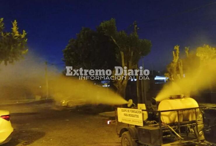 Imagen de Continúan las fumigaciones contra los mosquitos en Arroyo Seco