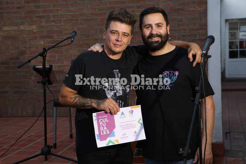 Imagen de Se realiz&oacute; el cierre del taller de canto a cargo de Lucas Boschiero