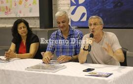 Imagen de Se present&oacute; el libro por los 25 a&ntilde;os del proyecto Tiburones