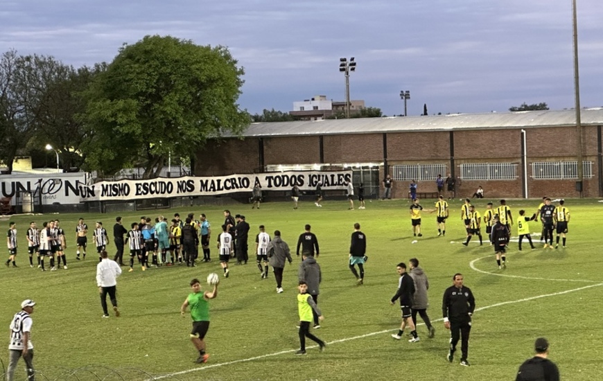 Imagen de 1era divisi&oacute;n: Uni&oacute;n venci&oacute; 2-0 a Empalme Central en la Final de Ida.