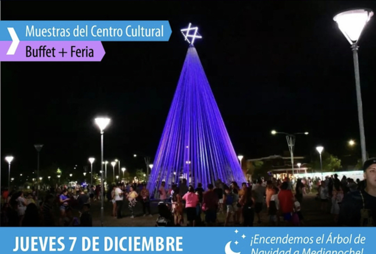 Imagen de Lagos bajo la Luna: El 7/12 se encienden las luces del arbolito de Navidad en el Parque Central.