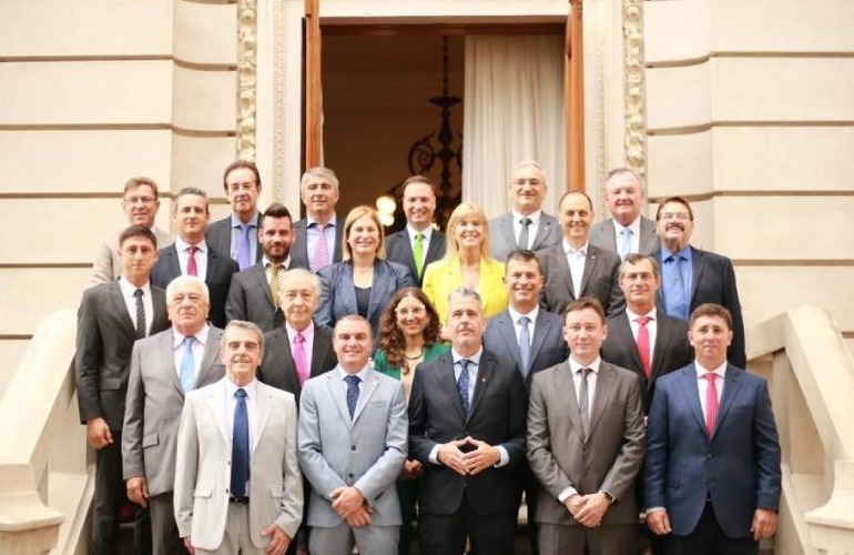 Imagen de Juraron los nuevos senadores de Santa Fe: solamente seis lo hicieron por primera vez