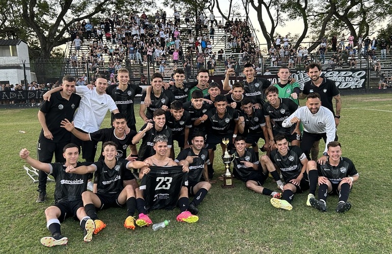 Imagen de Uni&oacute;n se consagr&oacute; Bicampe&oacute;n en Sub 21