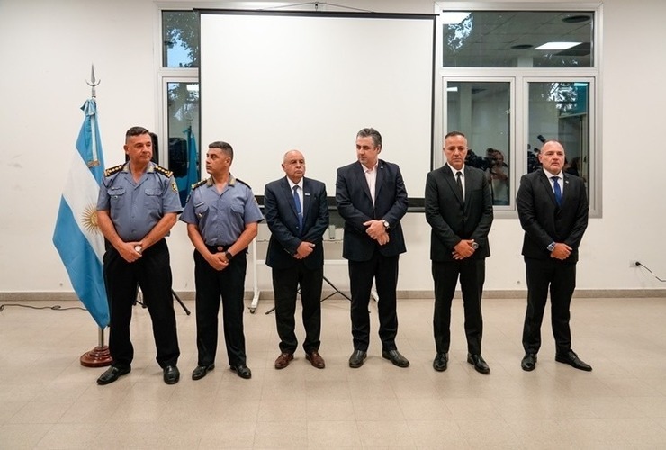 El acto de asunci&oacute;n de nuevas autoridades policiales en Rosario (Ana Isla/Rosario3)