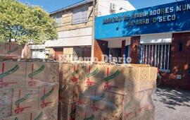 Imagen de Entrega de cajas navide&ntilde;as a afiliados al Sindicato