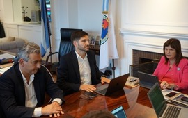 La ministra junto a Javkin y Pullaro. (Prensa GSF)