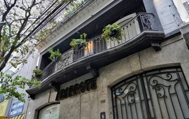 El frente del bar donde estaba el hombre herido. (Alan Monz&oacute;n/Rosario3)