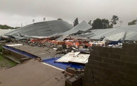Imagen de Bah&iacute;a Blanca: al menos 13 muertos al caer el techo de un club en medio de una tempestad