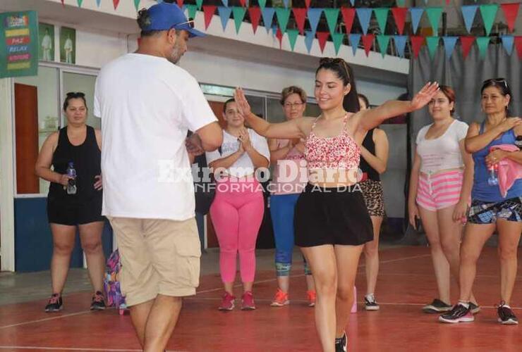 Imagen de Fighiera: Cerr&oacute; la primera etapa del proyecto de la comparsa local