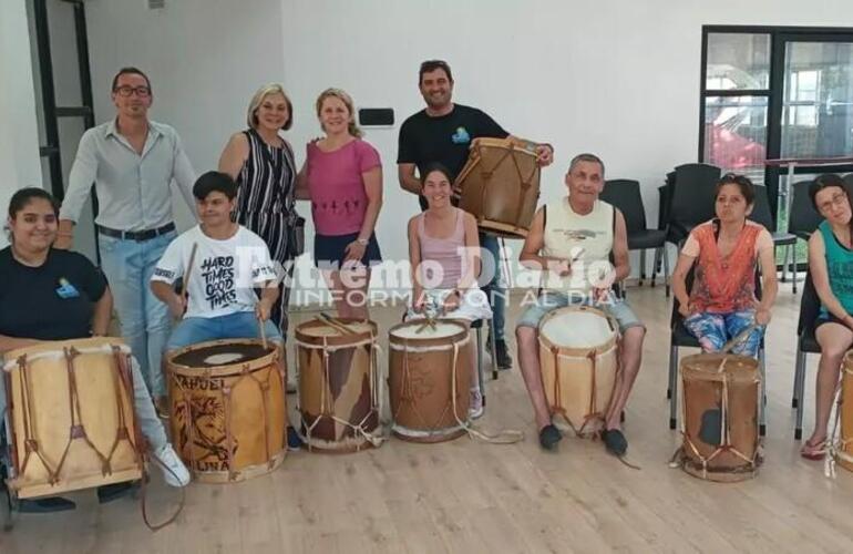 Imagen de Se realizó la muestra de fin de año del taller de bombo a cargo de la profesora Patricia Bruzzese