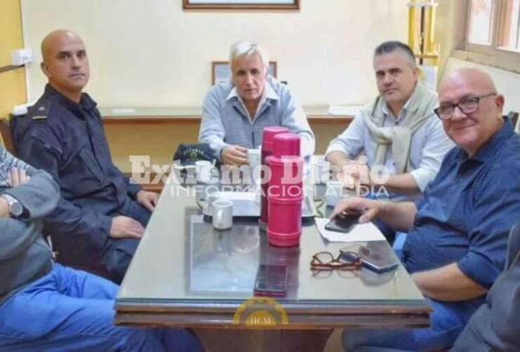 Imagen de Los concejales se reunieron con el jefe de la Seccional N°27