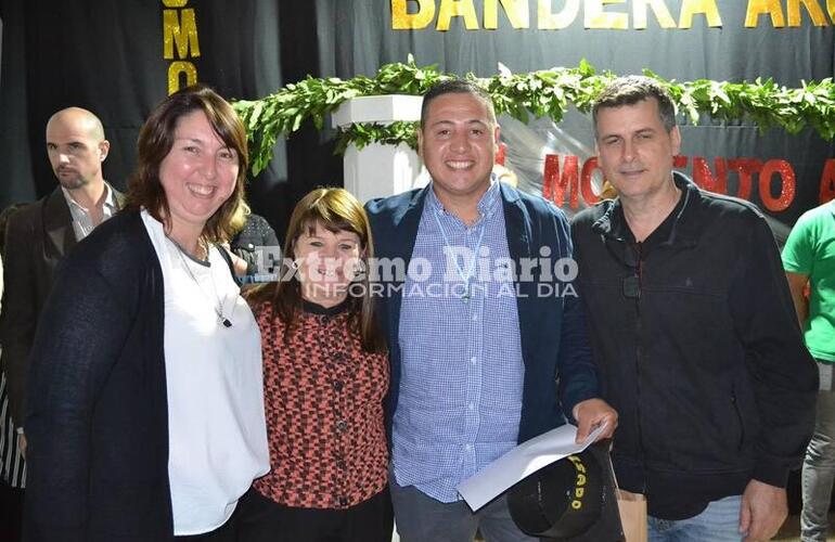 Imagen de Alvear: Se realiz&oacute; el acto de colaci&oacute;n de la EEMPA N&deg;1310