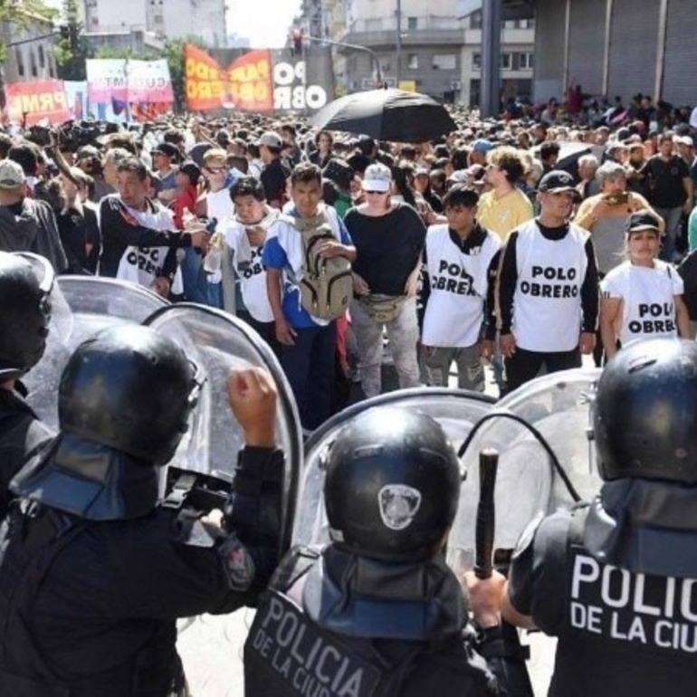 Los piqueteros esperan movilizar cerca de 40 mil personas en Buenos Aires. (T&eacute;lam/Maximiliano Luna.)