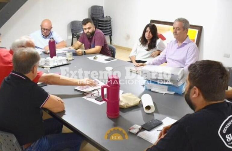 Imagen de Concejo: Reunión con Daniel Tonelli y Vanina Brancatto