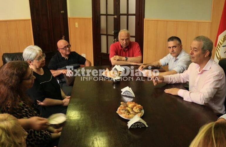 Imagen de Profesorado N°21: Reunión en la Municipalidad por el proyecto de expansión de la institución