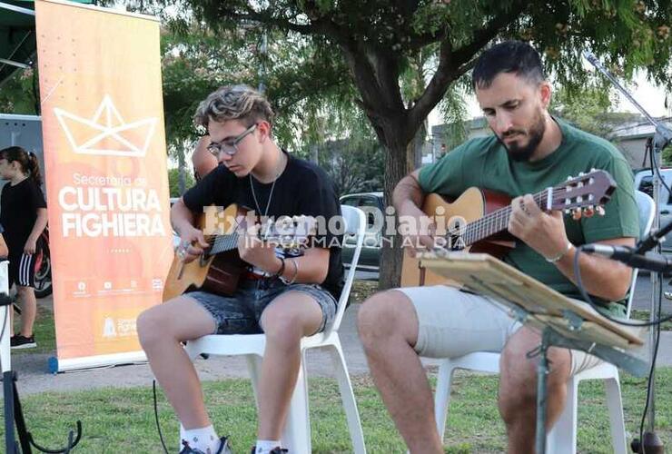 Imagen de Fighiera: Se realizó la muestra anual de los talleres culturales y deportivos comunales